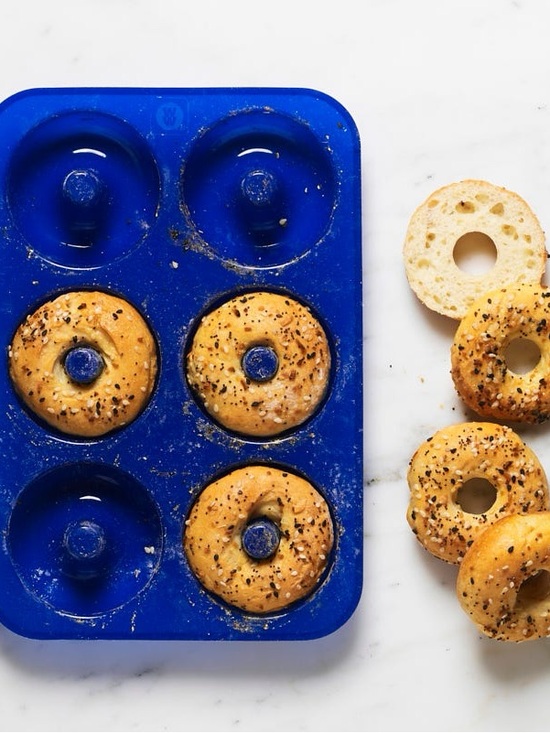 Weight Watchers Other - Weight Watchers Silicone Bagel or Donut Silicone Baking Pan Blue NEW